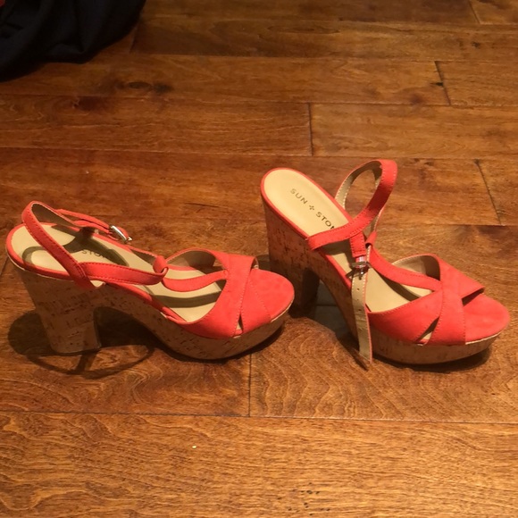 Sun Stone Wedges - Picture 5 of 6